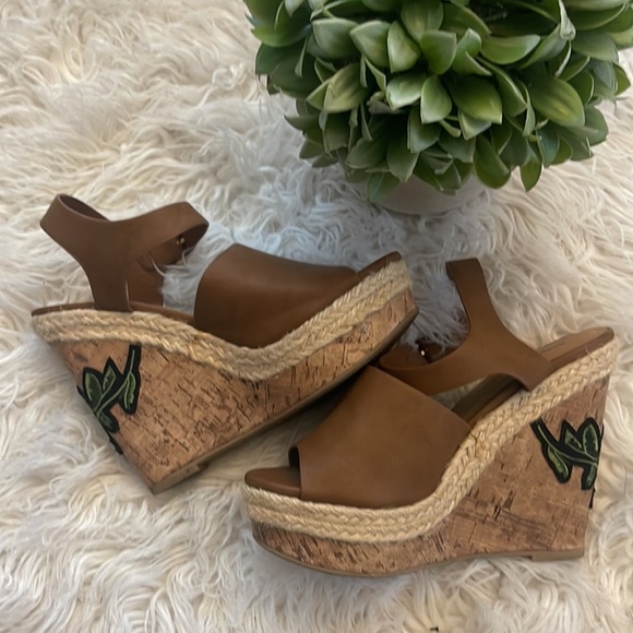 Tan Wedge Heels with Embroidery by Charlotte Russe. Like new condition. - Picture 2 of 8